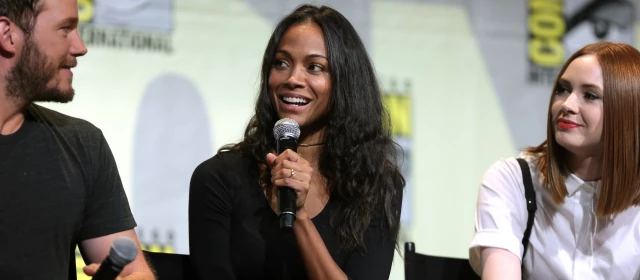 Zoe Saldana: Charyzmatyczna Gwiazda Bliźniaków